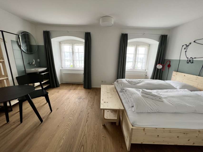 Doppelzimmer mit Etagen Dusche/WC